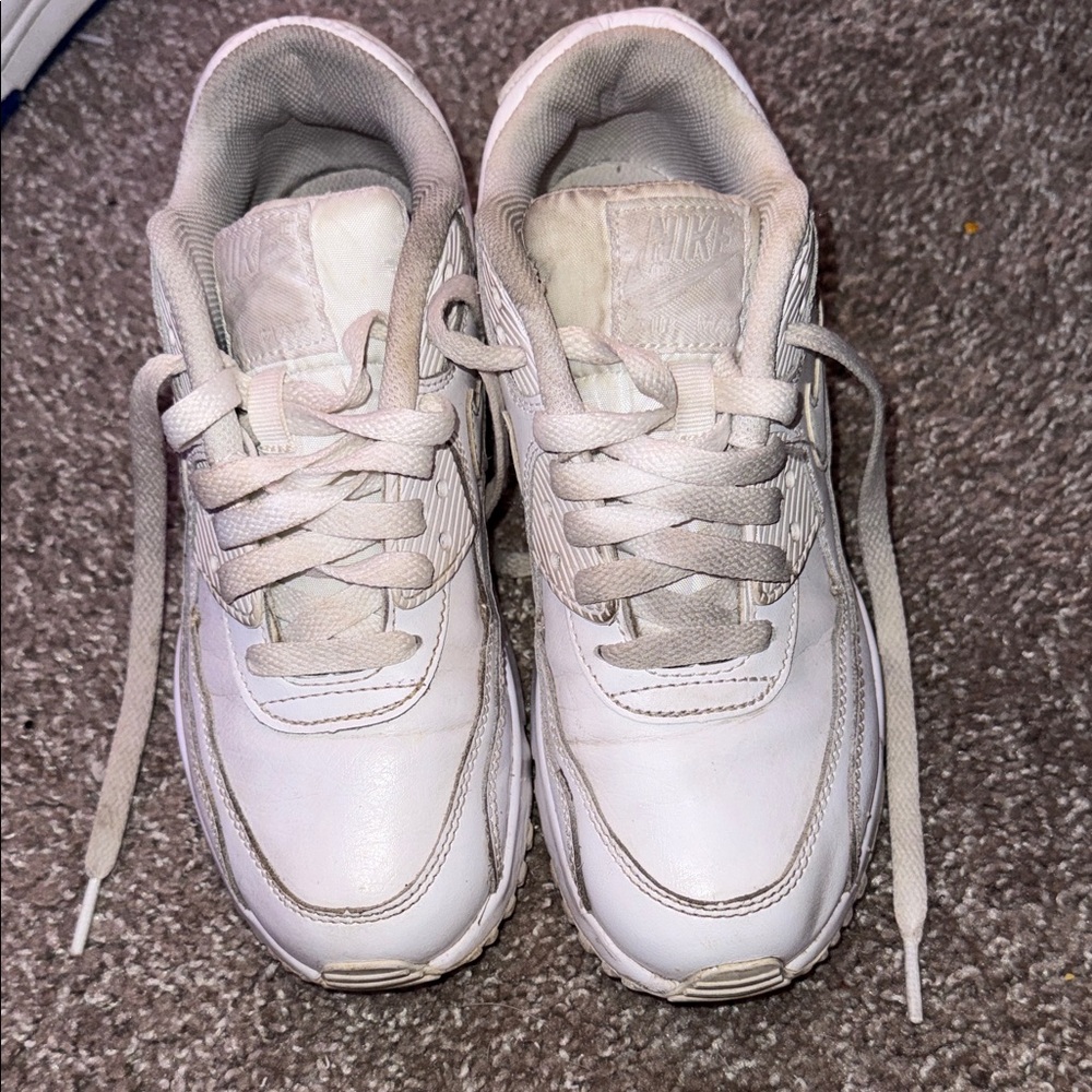 Nike Air Max size 4Y